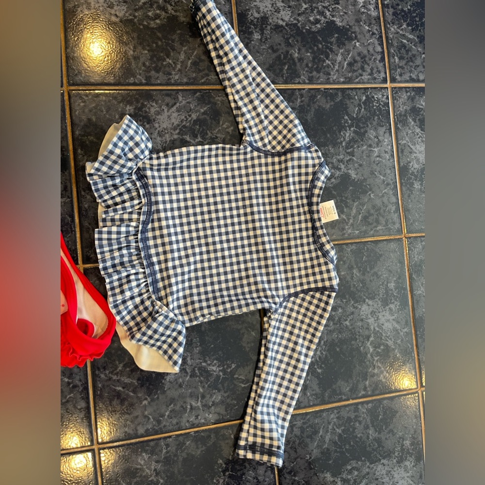 6-12 month girls swimsuit. - Picture 4 of 6